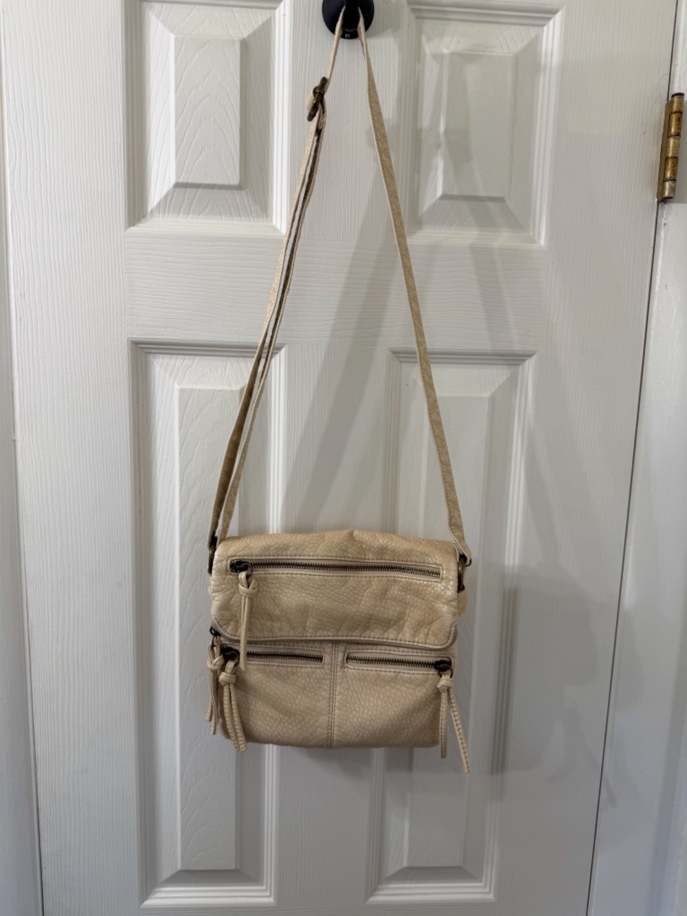 Small Crossbody Purse Lots of Pockets/Compartments